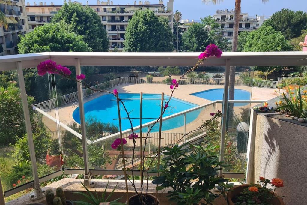 Appartement Vue Mer Sur Les Hauteurs De นีซ ภายนอก รูปภาพ